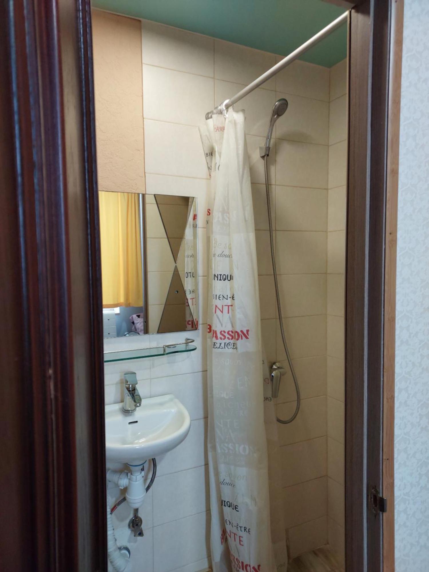 Gold Odessa Apartment Bilik gambar
